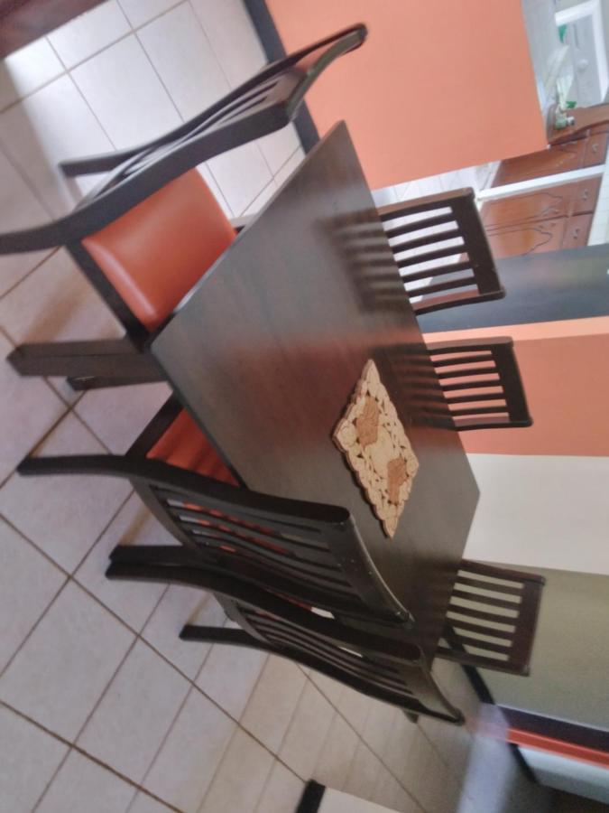 Danglez Bed & Breakfast Bataka Экстерьер фото