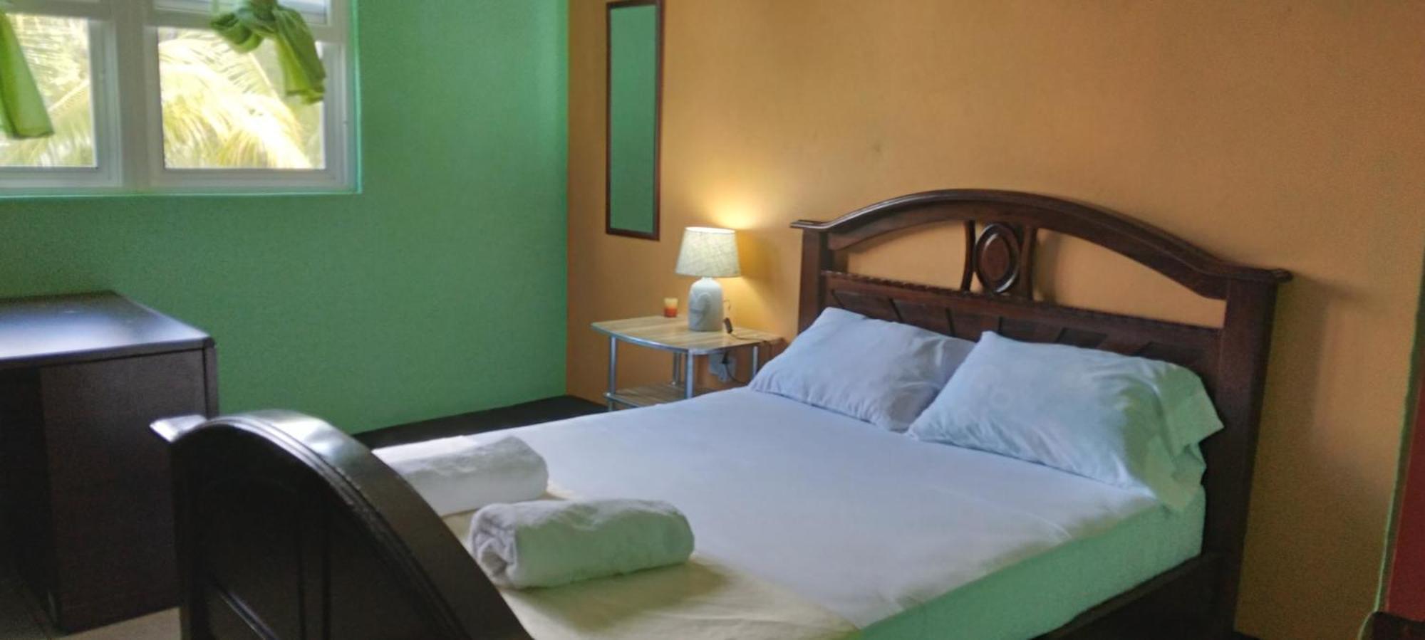 Danglez Bed & Breakfast Bataka Экстерьер фото