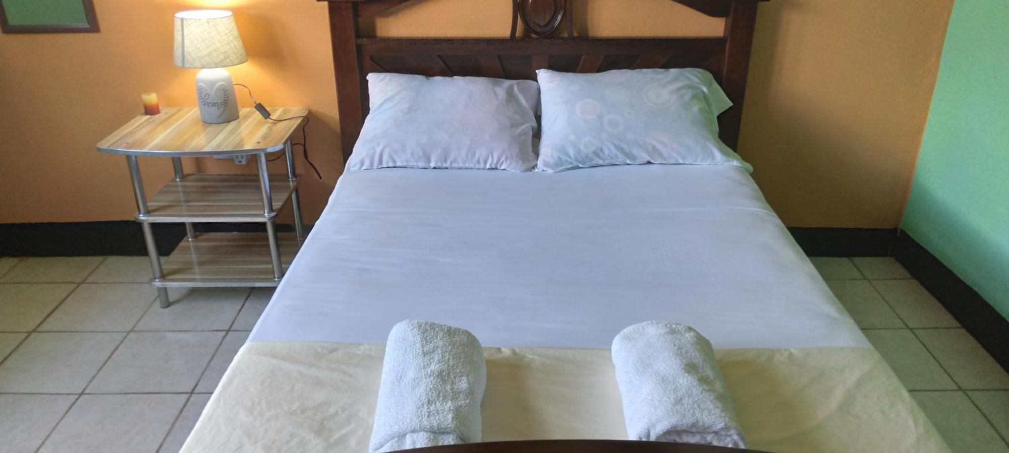 Danglez Bed & Breakfast Bataka Экстерьер фото