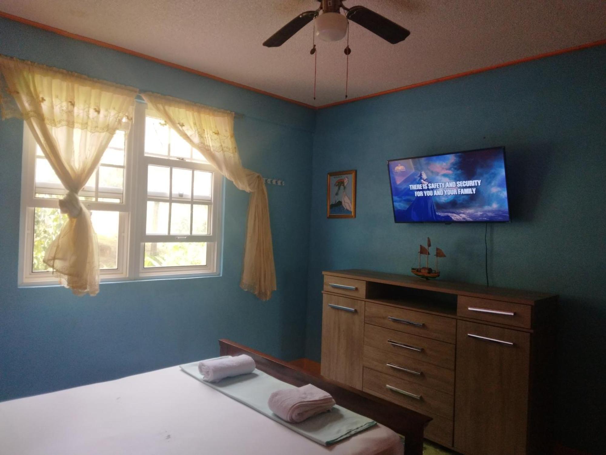 Danglez Bed & Breakfast Bataka Экстерьер фото